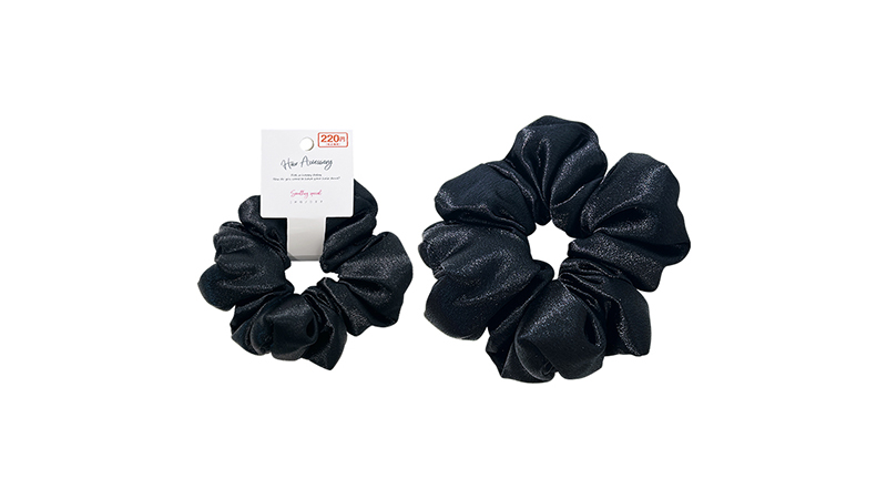 わた入りシュシュ　ブラック